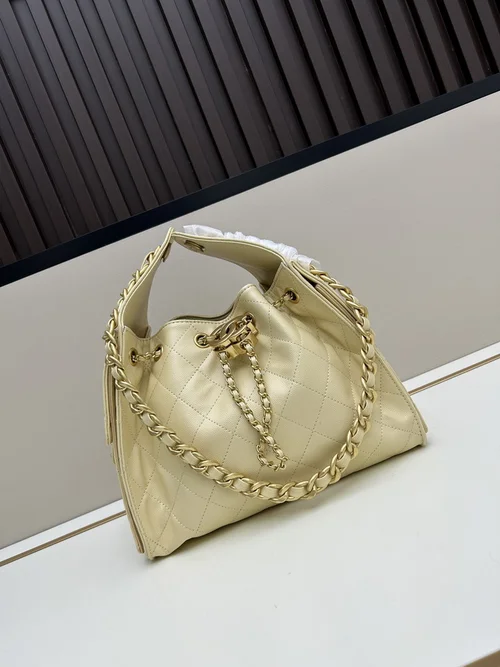 11 Chanel Hobo Bag Medium Women Luxury Quilted Calfskin