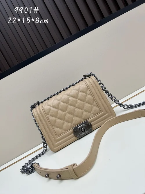 11 Chanel Le Boy Flap Bag Medium Women Luxury Quilted Leather