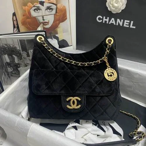 Chanel Original Hobo Bag Medium Authentic Quilted Luxury