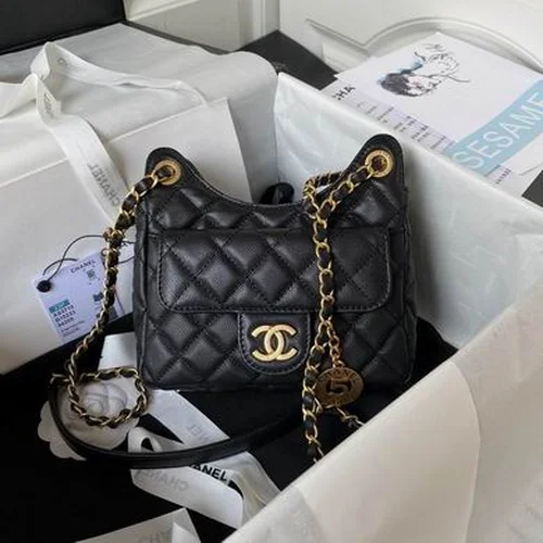 Chanel Original Hobo Bag Medium Authentic Quilted Luxury