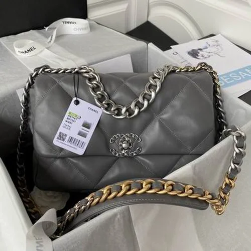 Chanel 19 Original Flap Bag Medium Authentic Quilted Luxury