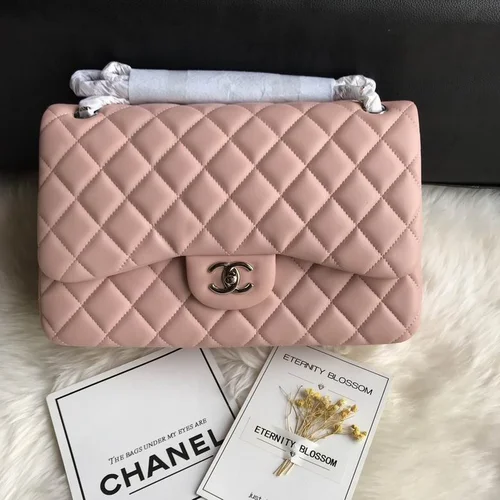 Chanel Original Classic Flap CF Medium Authentic Caviar Luxury