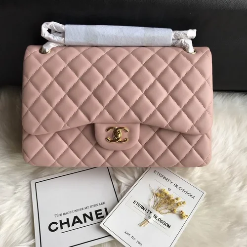 Chanel Original Classic Flap CF Medium Authentic Caviar Luxury