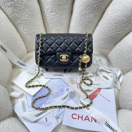 Chanel Original Classic Flap CF Medium Authentic Caviar Luxury