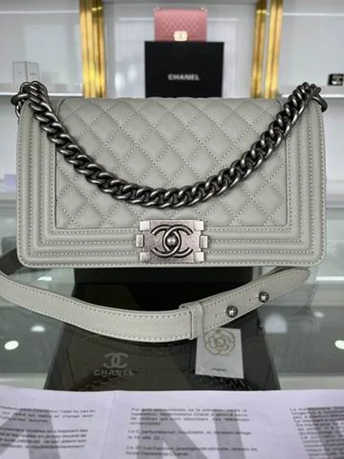 Chanel Original Le Boy Flap Bag Authentic Quilted Luxury