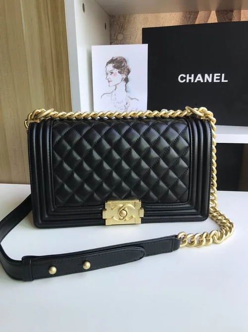 Chanel Original Le Boy Flap Bag Authentic Quilted Luxury