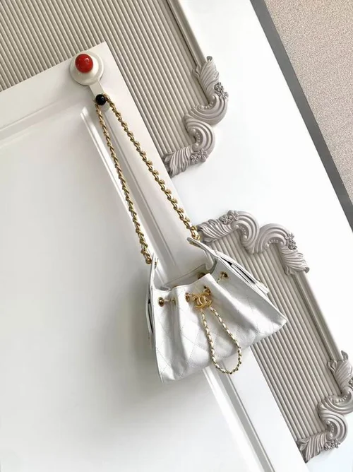 Chanel Original Hobo Bag Medium Authentic Quilted Luxury