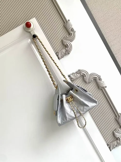 Chanel Original Hobo Bag Medium Authentic Quilted Luxury