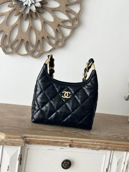 Chanel Original Hobo Bag Medium Authentic Quilted Luxury