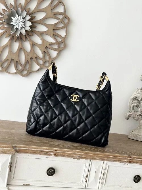 Chanel Original Hobo Bag Medium Authentic Quilted Luxury