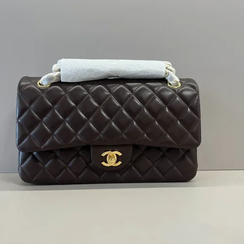 Chanel Original Classic Flap CF Medium Authentic Caviar Luxury