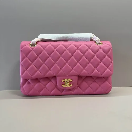 Chanel Original Classic Flap CF Medium Authentic Caviar Luxury