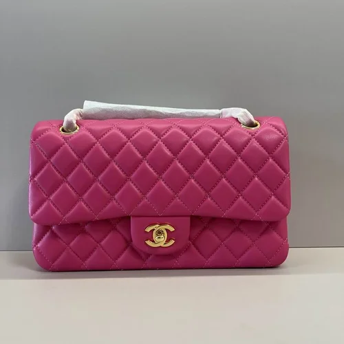 Chanel Original Classic Flap CF Medium Authentic Caviar Luxury