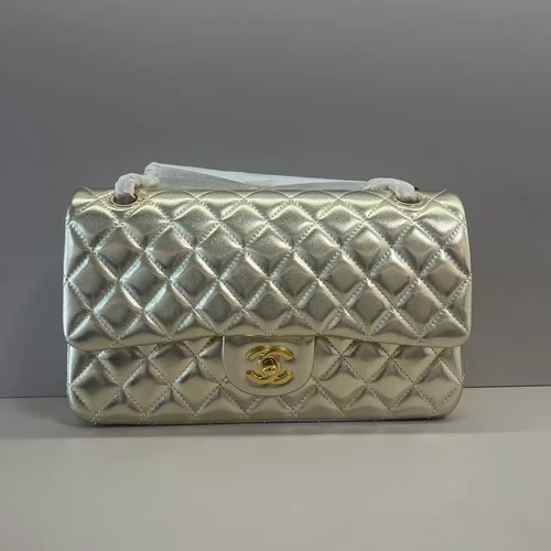 Chanel Original Classic Flap CF Medium Authentic Caviar Luxury