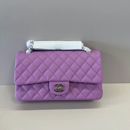 Chanel Original Classic Flap CF Medium Authentic Caviar Luxury