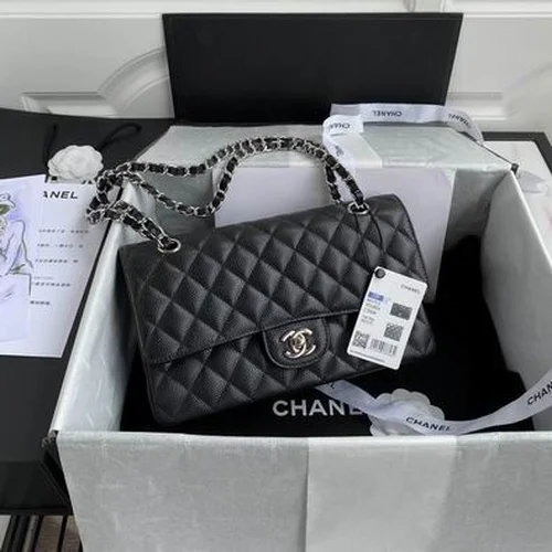 Chanel Original Classic Flap CF Medium Authentic Caviar Luxury