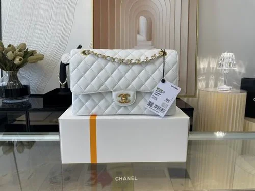 Chanel Original Classic Flap CF Medium Authentic Caviar Luxury