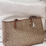 11 Coach Large Shopping Bag Canvas Women Luxury Designer