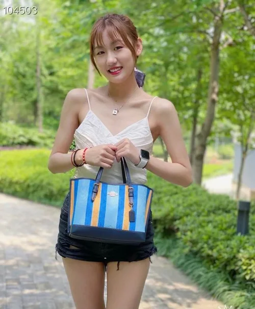 11 Coach Large Shopping Bag Canvas Women Luxury Designer