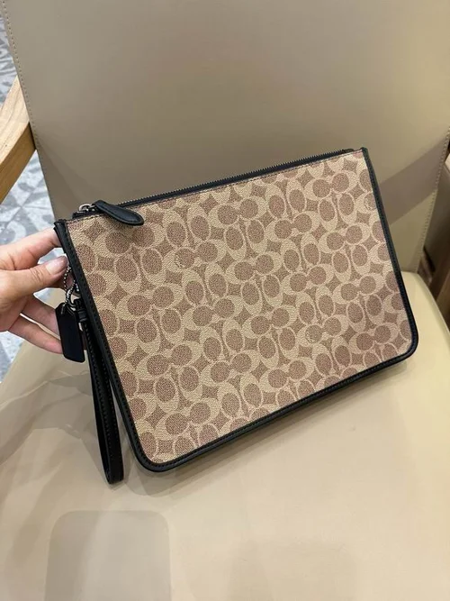 11 Coach Women's Handbags Medium Luxury Leather Designer