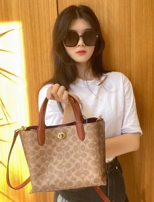 11 Coach Large Tote Bag Women Luxury Canvas Leather Designer