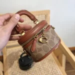 11 Coach Bucket Bag Small Drawstring Women Luxury Leather