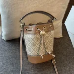 11 Coach Bucket Bag Small Drawstring Women Luxury Leather