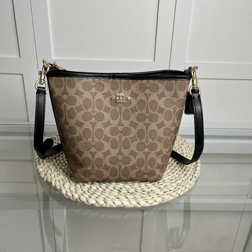 11 Coach Bucket Bag Small Drawstring Women Luxury Leather