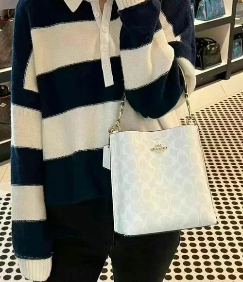 11 Coach Bucket Bag Small Drawstring Women Luxury Leather