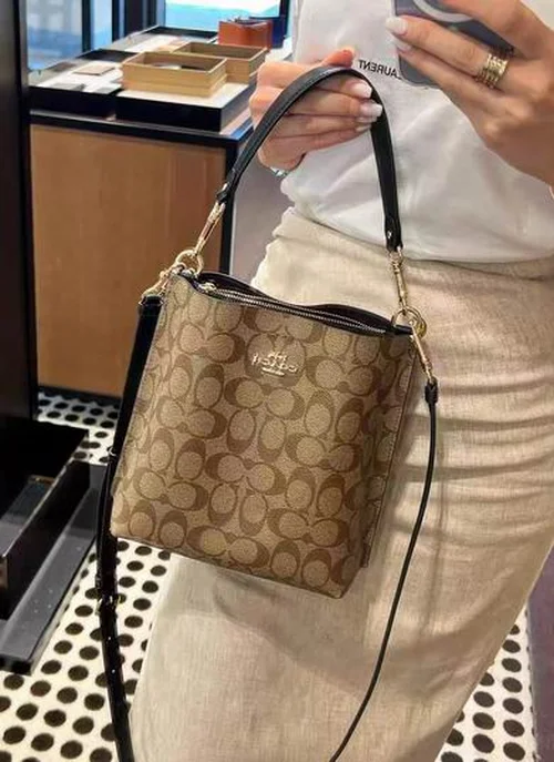 11 Coach Bucket Bag Small Drawstring Women Luxury Leather