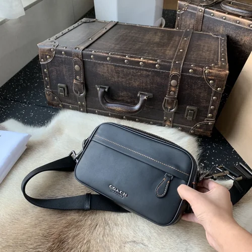 11 Coach Men's Messenger Bag Crossbody Luxury Leather Designer