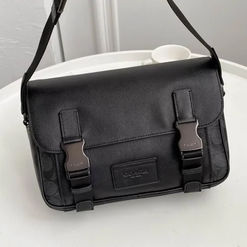 11 Coach Men's Messenger Bag Crossbody Luxury Leather Designer