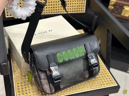 11 Coach Men's Messenger Bag Crossbody Luxury Leather Designer