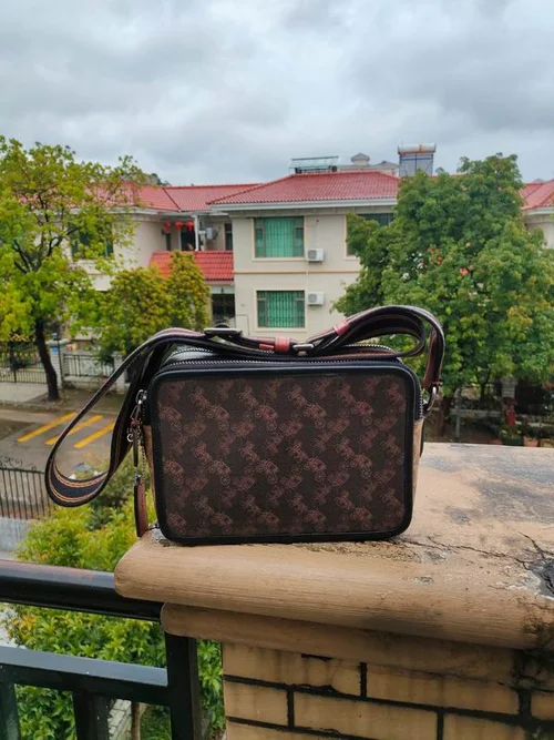 11 Coach Men's Messenger Bag Crossbody Luxury Leather Designer