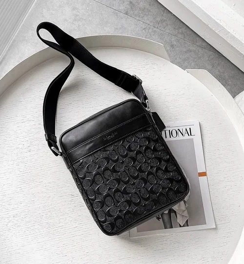 11 Coach Men's Messenger Bag Crossbody Luxury Leather Designer