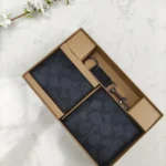 11 Coach Women's Wallet Luxury Leather Bifold Designer