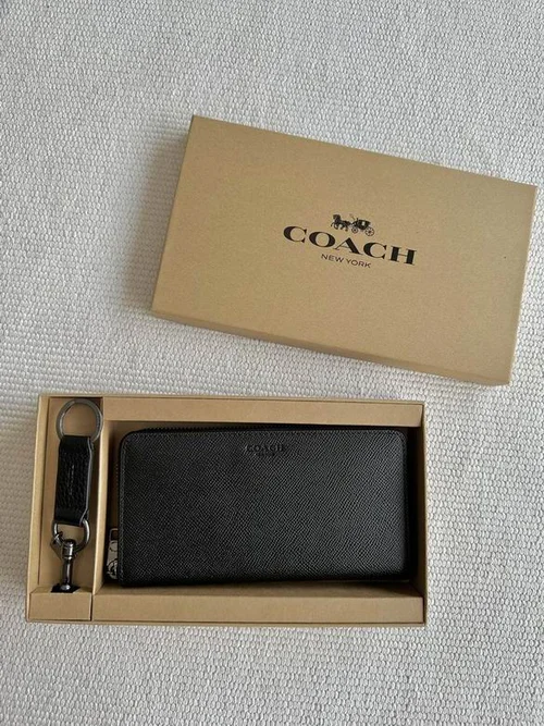 11 Coach Women's Wallet Luxury Leather Bifold Designer