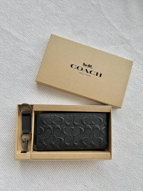 11 Coach Women's Wallet Luxury Leather Bifold Designer