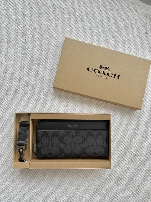 11 Coach Women's Wallet Luxury Leather Bifold Designer