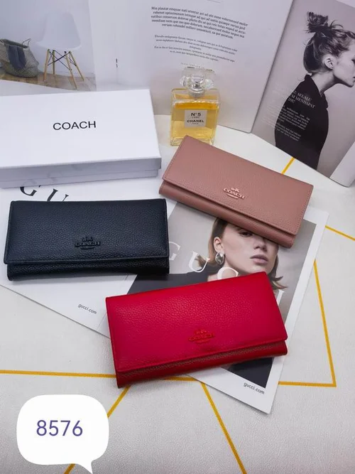 11 Coach Women's Wallet Luxury Leather Bifold Designer