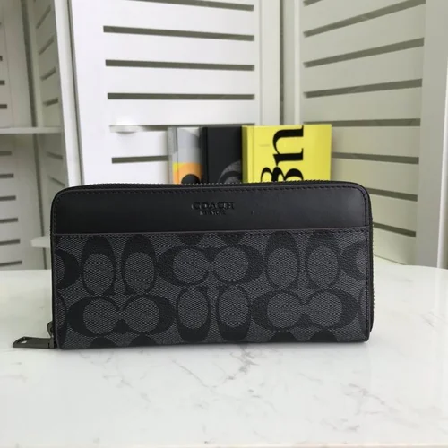 11 Coach Women's Wallet Luxury Leather Bifold Designer