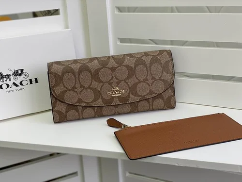 11 Coach Women's Wallet Luxury Leather Bifold Designer