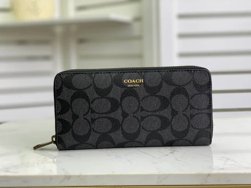 11 Coach Women's Wallet Luxury Leather Bifold Designer