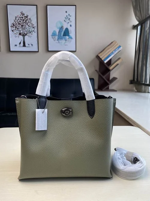 11 Coach Women's Handbags Large Luxury Leather Designer Collection