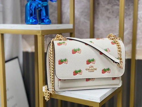 11 Coach Women's Messenger Bag Crossbody Luxury Leather Designer