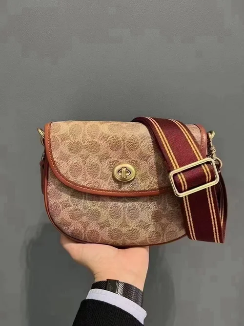 11 Coach Women's Messenger Bag Crossbody Luxury Leather Designer