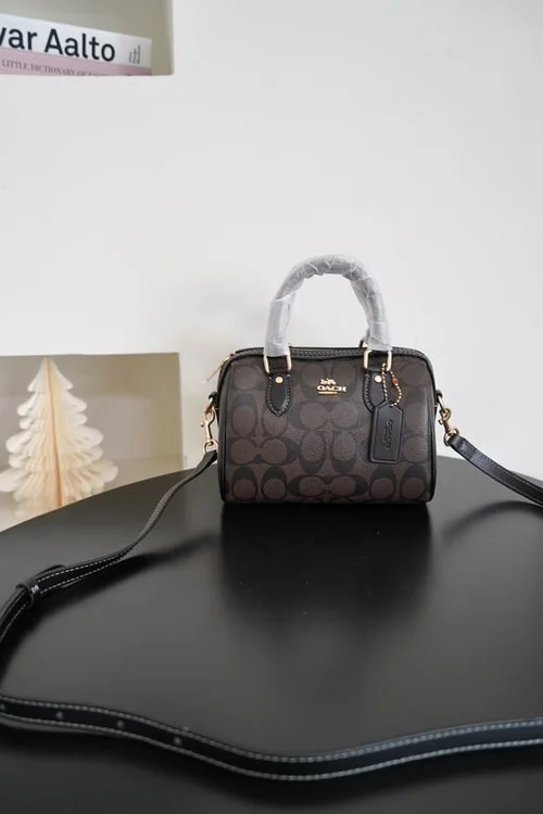 11 Coach Pillow Tabby Shoulder Bag Women Luxury Quilted Leather