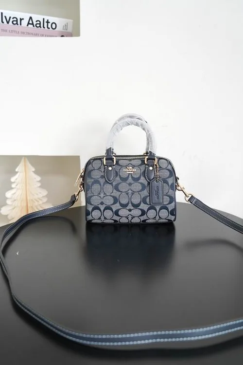 11 Coach Pillow Tabby Shoulder Bag Women Luxury Quilted Leather