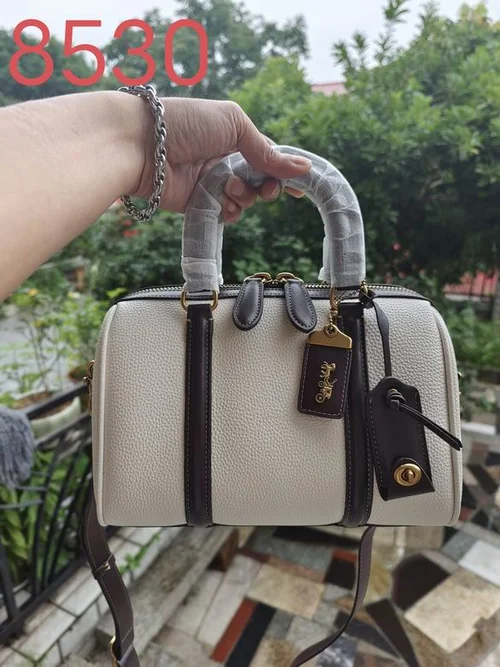 11 Coach Pillow Tabby Shoulder Bag Women Luxury Quilted Leather