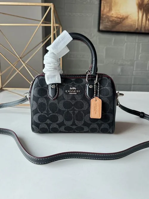 11 Coach Pillow Tabby Shoulder Bag Women Luxury Quilted Leather